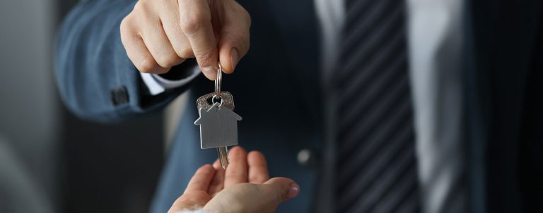 Real Estate Agent Strategy: Boosting Sales in a Competitive Market